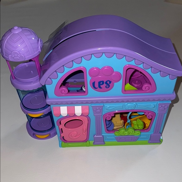 Littlest pet shop and accessories - Picture 1 of 3